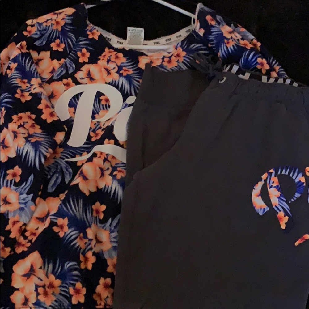 Matching Tropical sweatsuit from PINK 🌺